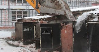 Снос гаража и вывоз мусора в таре - Быстро и качественно от Сварной-Тар от 2053 рублей