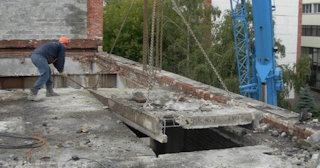 Демонтаж бетонной плиты: цена за м2 от 2053 рублей в таре
